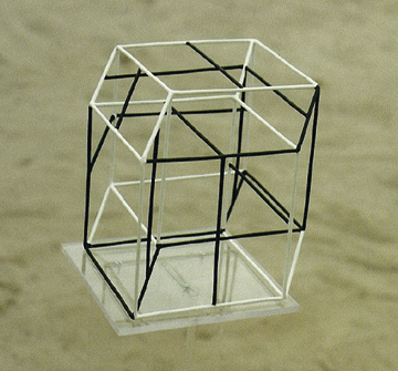 Frank Richter, 4dimensionaler LTI-cubus, Kupferdraht, Acrylfarbe 20 x 20 x 15 cm 